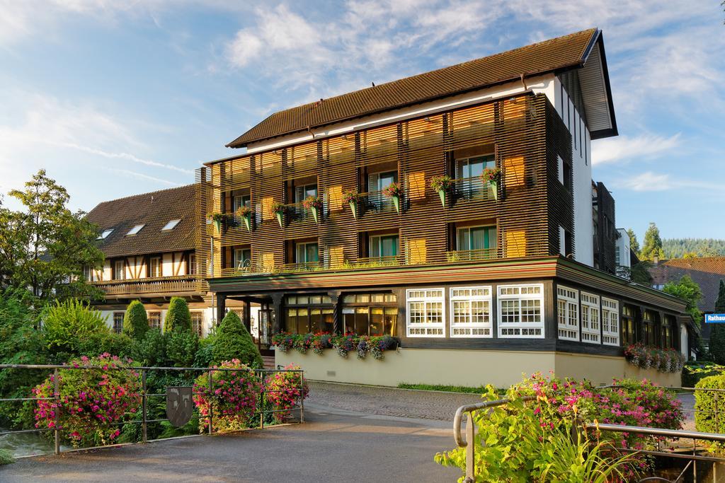 Hotel Hirschen Glottertal Exterior foto